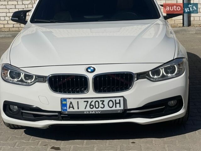 Белый БМВ 3 Серия, объемом двигателя 2 л и пробегом 205 тыс. км за 14000 $, фото 1 на Automoto.ua
