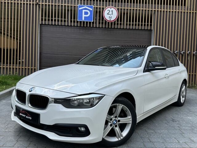 Белый БМВ 3 Серия, объемом двигателя 2 л и пробегом 290 тыс. км за 9700 $, фото 1 на Automoto.ua