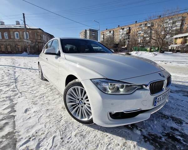 Белый БМВ 3 Серия, объемом двигателя 3 л и пробегом 99 тыс. км за 21111 $, фото 1 на Automoto.ua