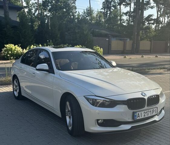 Белый БМВ 3 Серия, объемом двигателя 2 л и пробегом 154 тыс. км за 11320 $, фото 1 на Automoto.ua