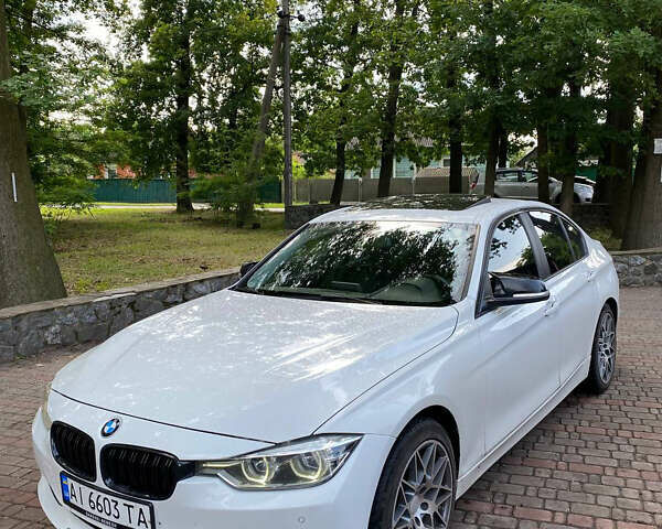 Белый БМВ 3 Серия, объемом двигателя 2 л и пробегом 255 тыс. км за 14000 $, фото 1 на Automoto.ua
