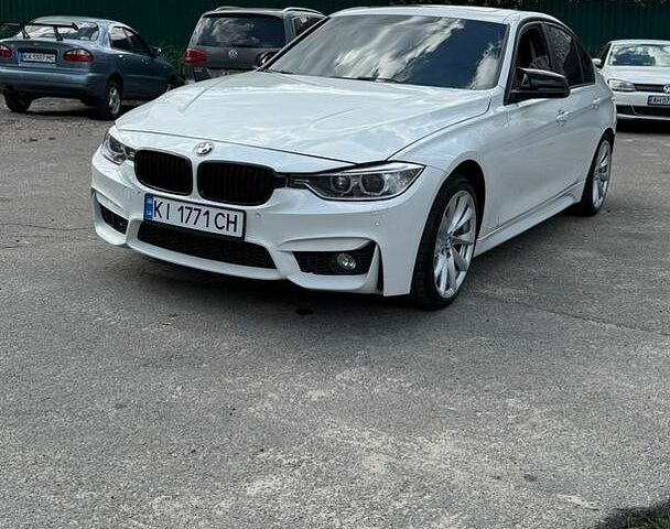 Білий БМВ 3 Серія, об'ємом двигуна 2 л та пробігом 191 тис. км за 11500 $, фото 1 на Automoto.ua