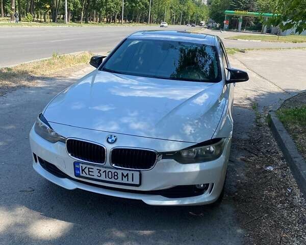 Белый БМВ 3 Серия, объемом двигателя 2 л и пробегом 172 тыс. км за 13000 $, фото 1 на Automoto.ua