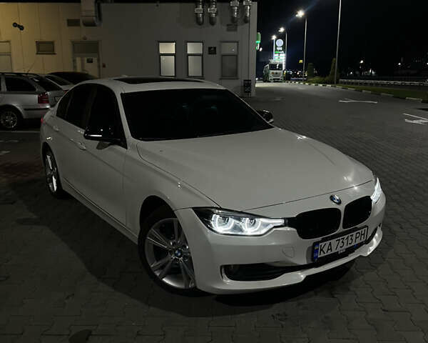 Белый БМВ 3 Серия, объемом двигателя 2 л и пробегом 196 тыс. км за 12300 $, фото 1 на Automoto.ua