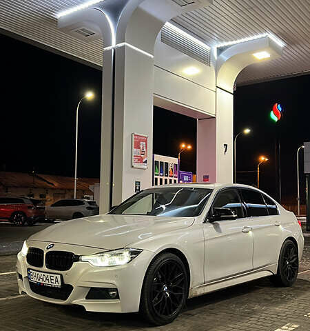 Белый БМВ 3 Серия, объемом двигателя 2 л и пробегом 197 тыс. км за 14000 $, фото 1 на Automoto.ua