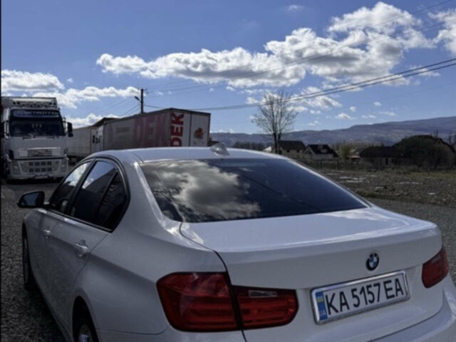 Білий БМВ 3 Серія, об'ємом двигуна 2 л та пробігом 240 тис. км за 10500 $, фото 1 на Automoto.ua