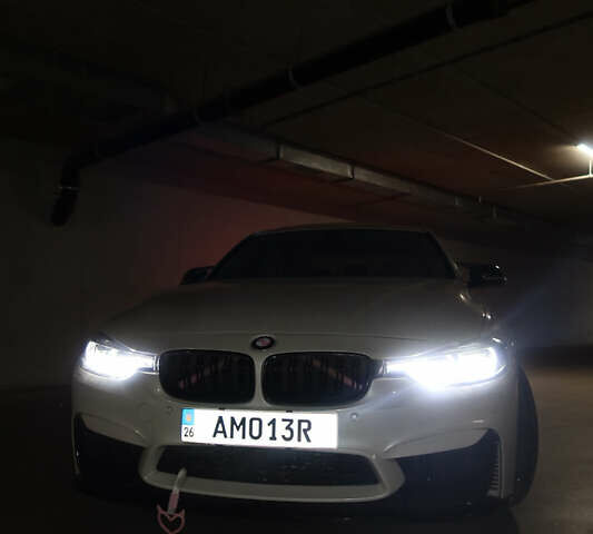 Белый БМВ 3 Серия, объемом двигателя 2 л и пробегом 142 тыс. км за 14444 $, фото 1 на Automoto.ua