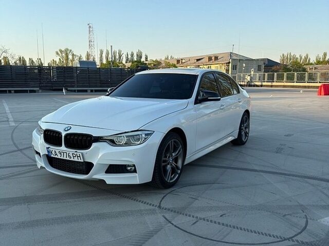 Белый БМВ 3 Серия, объемом двигателя 2 л и пробегом 145 тыс. км за 15600 $, фото 1 на Automoto.ua