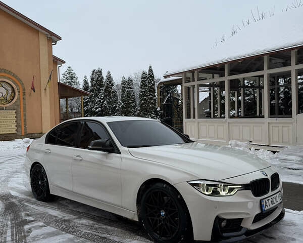 Белый БМВ 3 Серия, объемом двигателя 2 л и пробегом 203 тыс. км за 16600 $, фото 1 на Automoto.ua