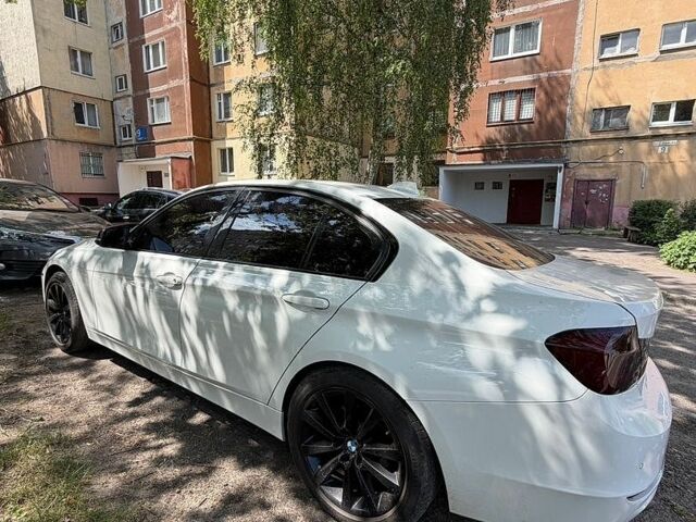 Белый БМВ 3 Серия, объемом двигателя 2 л и пробегом 180 тыс. км за 11999 $, фото 1 на Automoto.ua