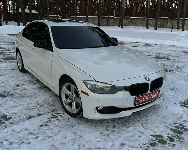 Белый БМВ 3 Серия, объемом двигателя 2 л и пробегом 226 тыс. км за 10200 $, фото 1 на Automoto.ua