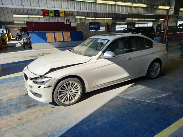 Белый БМВ 3 Серия, объемом двигателя 2 л и пробегом 92 тыс. км за 1500 $, фото 1 на Automoto.ua