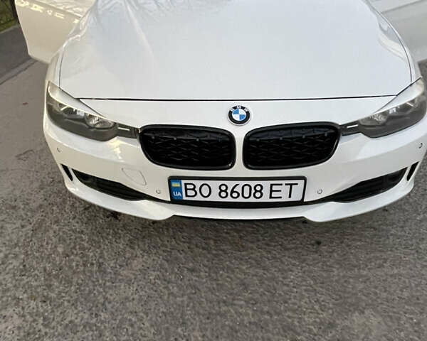 Білий БМВ 3 Серія, об'ємом двигуна 2 л та пробігом 187 тис. км за 14000 $, фото 1 на Automoto.ua