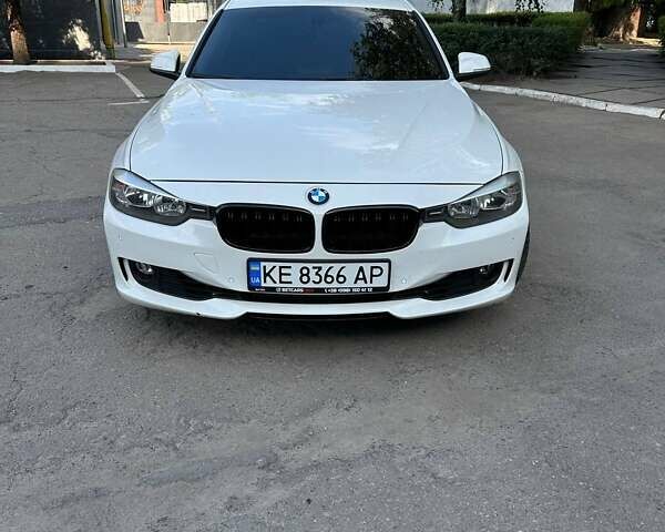Белый БМВ 3 Серия, объемом двигателя 2 л и пробегом 130 тыс. км за 13500 $, фото 1 на Automoto.ua