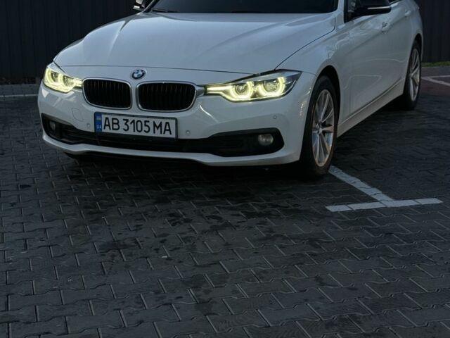 Белый БМВ 3 Серия, объемом двигателя 2 л и пробегом 174 тыс. км за 19000 $, фото 1 на Automoto.ua