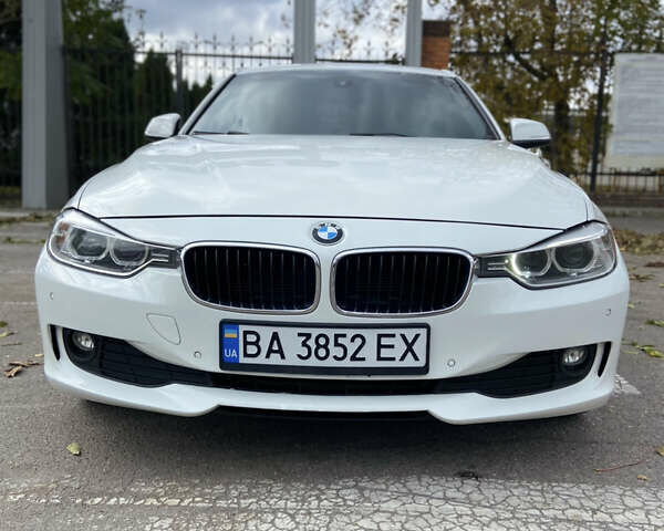 Білий БМВ 3 Серія, об'ємом двигуна 2 л та пробігом 158 тис. км за 15700 $, фото 1 на Automoto.ua