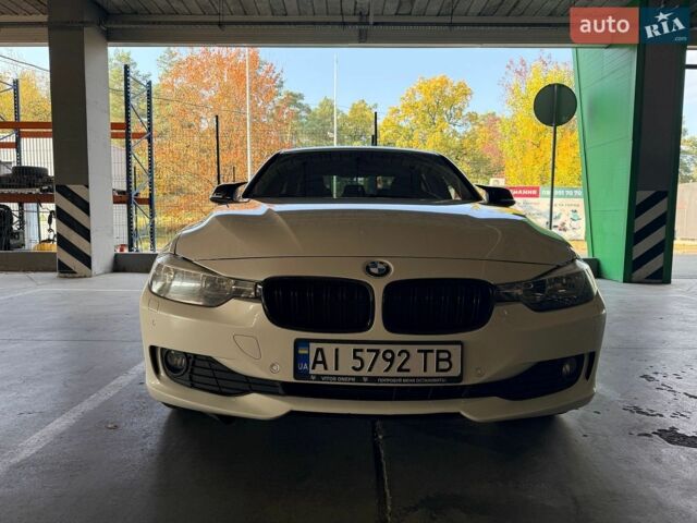 Белый БМВ 3 Серия, объемом двигателя 2 л и пробегом 165 тыс. км за 12500 $, фото 1 на Automoto.ua