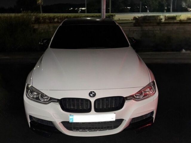 БМВ 3 Серия 2016 в Киеве на Automoto.ua Белый БМВ 3 Серия, объемом двигателя 2 л и пробегом 200 тыс. км за 16900 $, фото 1 на Automoto.ua