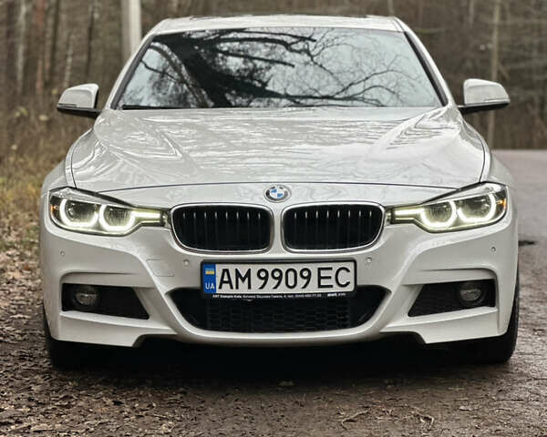 Белый БМВ 3 Серия, объемом двигателя 2 л и пробегом 142 тыс. км за 17500 $, фото 1 на Automoto.ua