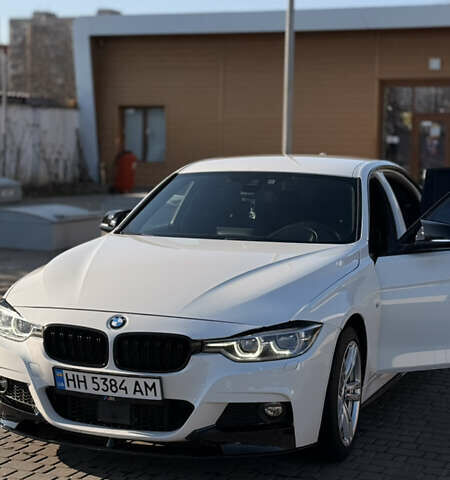 Белый БМВ 3 Серия, объемом двигателя 2 л и пробегом 87 тыс. км за 20450 $, фото 1 на Automoto.ua