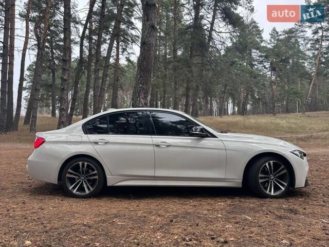 Белый БМВ 3 Серия, объемом двигателя 2 л и пробегом 125 тыс. км за 18400 $, фото 1 на Automoto.ua