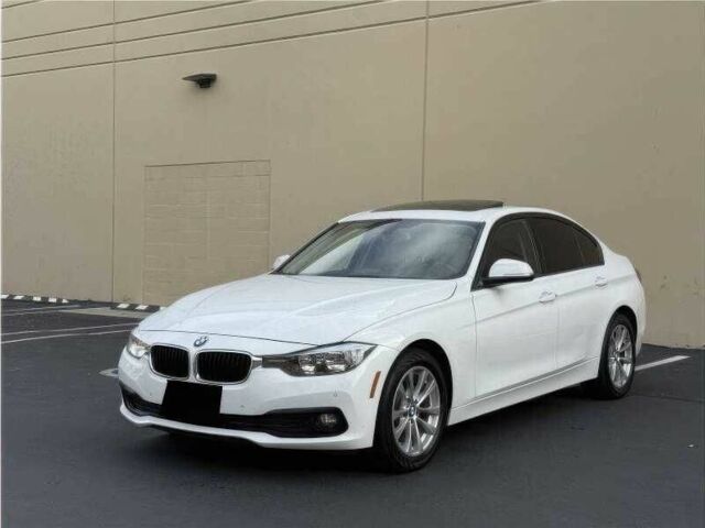 Білий БМВ 3 Серія, об'ємом двигуна 2 л та пробігом 119 тис. км за 4000 $, фото 1 на Automoto.ua