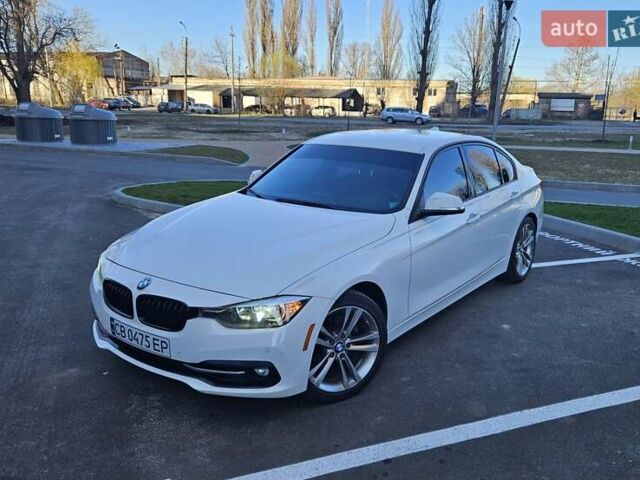 Белый БМВ 3 Серия, объемом двигателя 2 л и пробегом 147 тыс. км за 16400 $, фото 1 на Automoto.ua