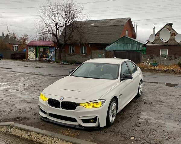 Белый БМВ 3 Серия, объемом двигателя 2 л и пробегом 56 тыс. км за 18000 $, фото 1 на Automoto.ua