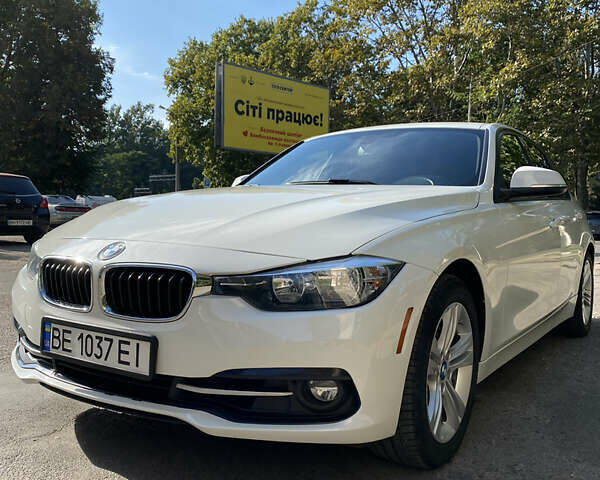 Белый БМВ 3 Серия, объемом двигателя 2 л и пробегом 96 тыс. км за 15950 $, фото 1 на Automoto.ua