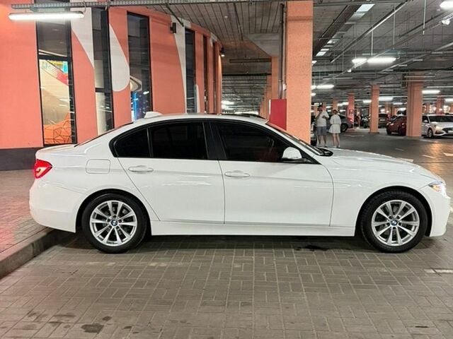 Білий БМВ 3 Серія, об'ємом двигуна 2 л та пробігом 128 тис. км за 13200 $, фото 1 на Automoto.ua