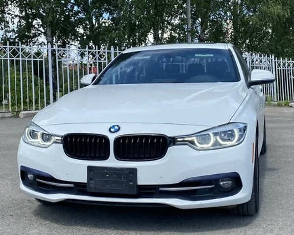 Белый БМВ 3 Серия, объемом двигателя 2 л и пробегом 130 тыс. км за 13500 $, фото 1 на Automoto.ua