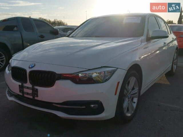 Білий БМВ 3 Серія, об'ємом двигуна 2 л та пробігом 71 тис. км за 3100 $, фото 1 на Automoto.ua
