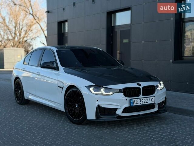 Белый БМВ 3 Серия, объемом двигателя 2 л и пробегом 147 тыс. км за 14800 $, фото 1 на Automoto.ua