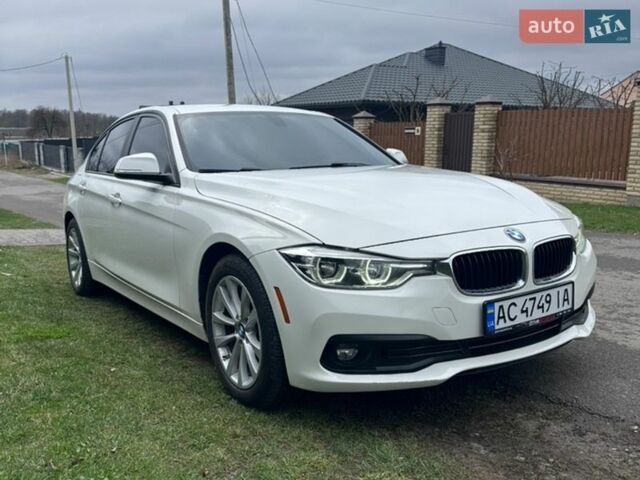 Белый БМВ 3 Серия, объемом двигателя 2 л и пробегом 195 тыс. км за 13800 $, фото 1 на Automoto.ua