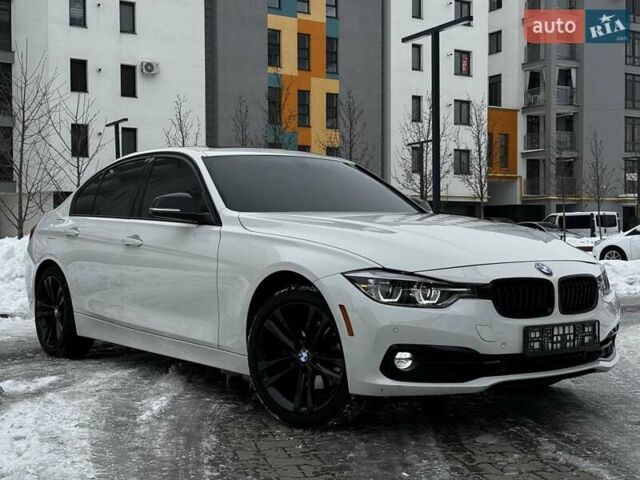 Белый БМВ 3 Серия, объемом двигателя 2 л и пробегом 97 тыс. км за 17950 $, фото 1 на Automoto.ua