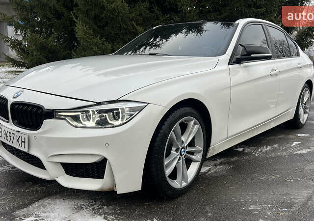 Белый БМВ 3 Серия, объемом двигателя 2 л и пробегом 160 тыс. км за 13600 $, фото 1 на Automoto.ua