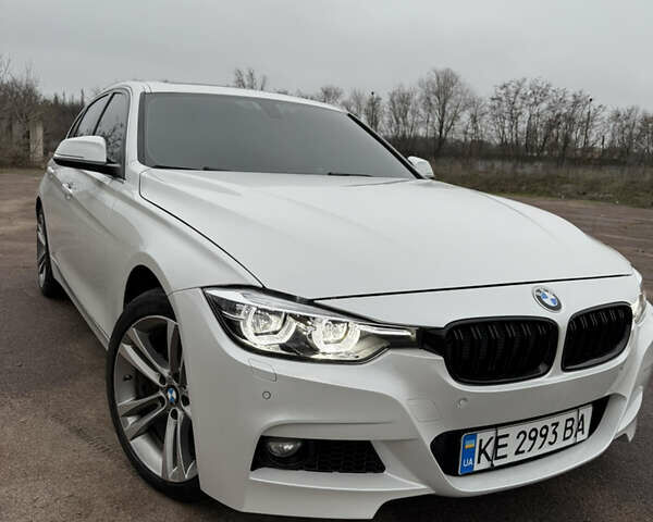 Белый БМВ 3 Серия, объемом двигателя 2 л и пробегом 158 тыс. км за 16500 $, фото 1 на Automoto.ua