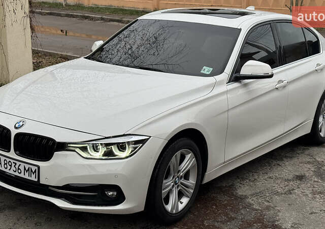Білий БМВ 3 Серія, об'ємом двигуна 2 л та пробігом 112 тис. км за 18900 $, фото 1 на Automoto.ua