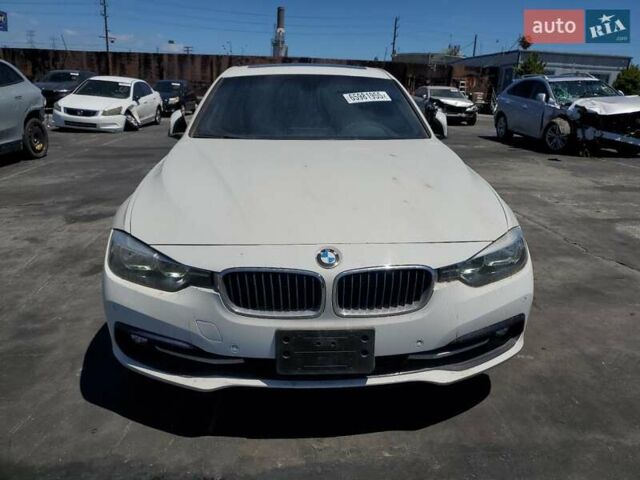 Белый БМВ 3 Серия, объемом двигателя 0 л и пробегом 136 тыс. км за 15000 $, фото 1 на Automoto.ua