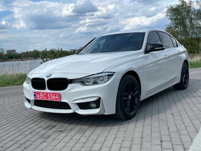 Белый БМВ 3 Серия, объемом двигателя 2 л и пробегом 199 тыс. км за 16900 $, фото 1 на Automoto.ua