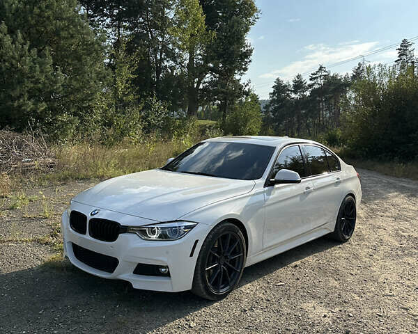 Белый БМВ 3 Серия, объемом двигателя 2 л и пробегом 115 тыс. км за 18500 $, фото 1 на Automoto.ua