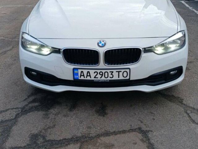 Белый БМВ 3 Серия, объемом двигателя 1.5 л и пробегом 155 тыс. км за 12600 $, фото 1 на Automoto.ua