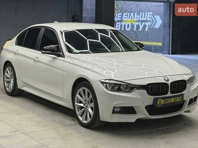 Белый БМВ 3 Серия, объемом двигателя 2 л и пробегом 138 тыс. км за 17600 $, фото 1 на Automoto.ua