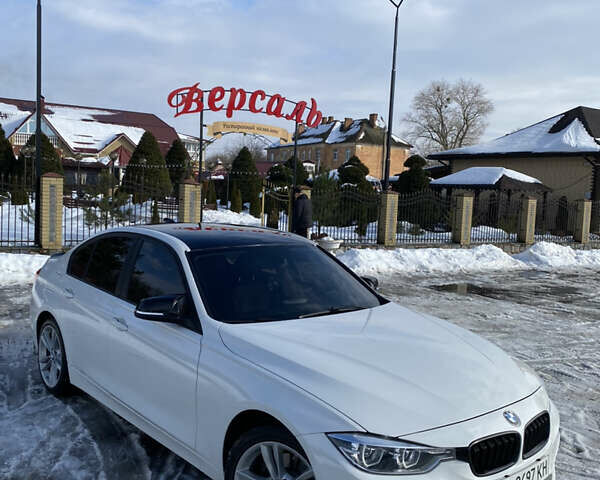 Белый БМВ 3 Серия, объемом двигателя 2 л и пробегом 170 тыс. км за 13700 $, фото 1 на Automoto.ua
