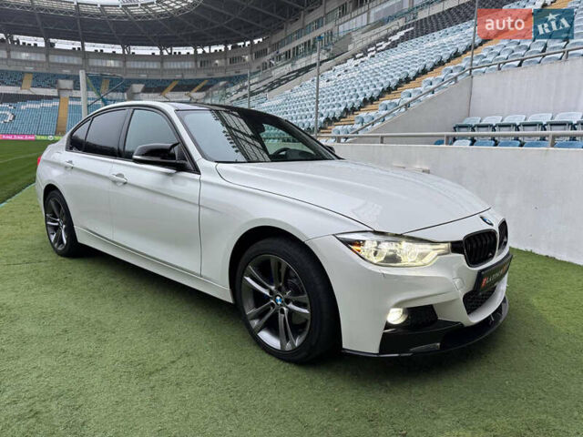 Белый БМВ 3 Серия, объемом двигателя 2 л и пробегом 116 тыс. км за 18900 $, фото 1 на Automoto.ua