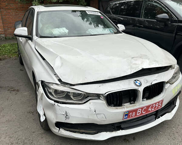 Белый БМВ 3 Серия, объемом двигателя 2 л и пробегом 138 тыс. км за 11000 $, фото 1 на Automoto.ua