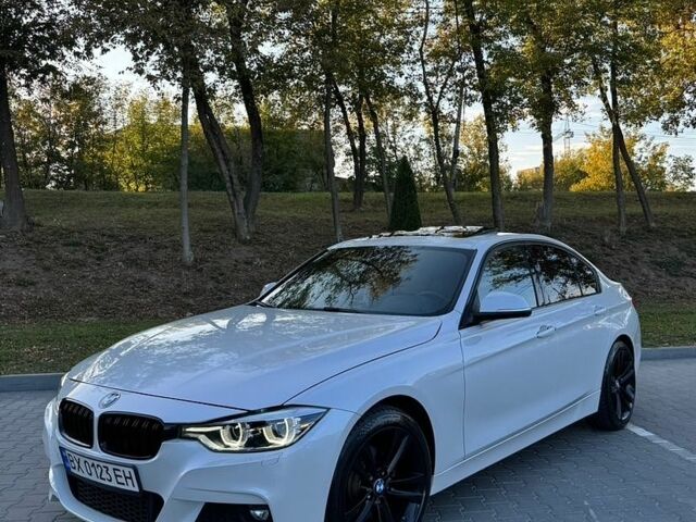 Белый БМВ 3 Серия, объемом двигателя 2 л и пробегом 133 тыс. км за 17600 $, фото 1 на Automoto.ua