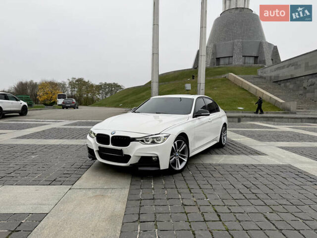Белый БМВ 3 Серия, объемом двигателя 2 л и пробегом 120 тыс. км за 19900 $, фото 1 на Automoto.ua
