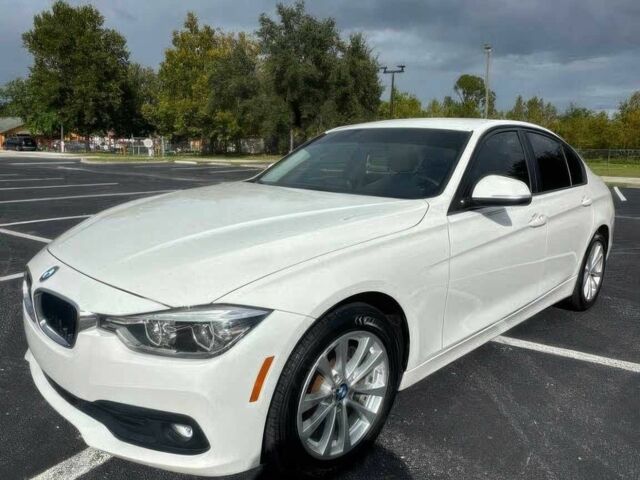 Білий БМВ 3 Серія, об'ємом двигуна 2 л та пробігом 42 тис. км за 11250 $, фото 1 на Automoto.ua