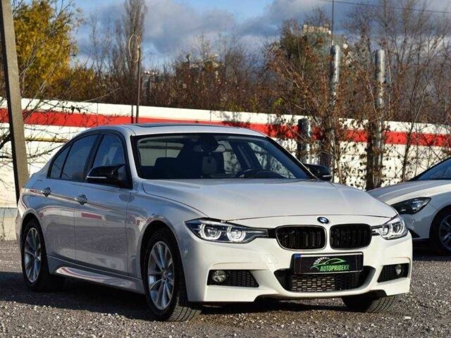 Белый БМВ 3 Серия, объемом двигателя 2 л и пробегом 87 тыс. км за 16290 $, фото 1 на Automoto.ua